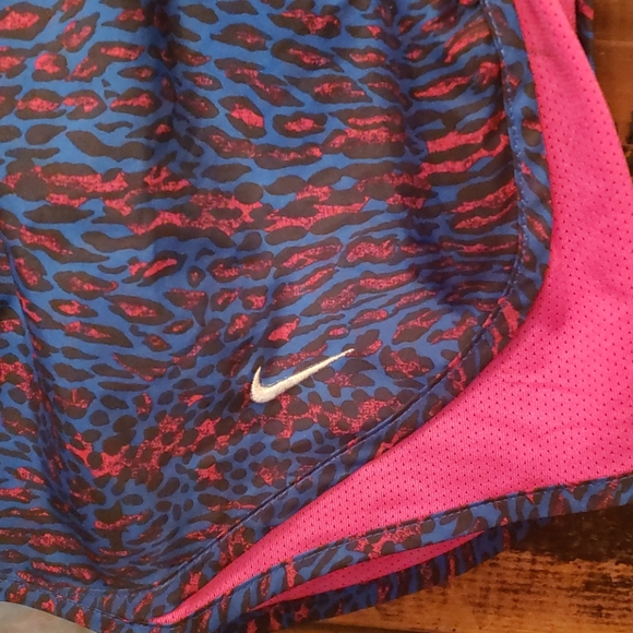 Nike Dri fit shorts - Picture 2 of 6